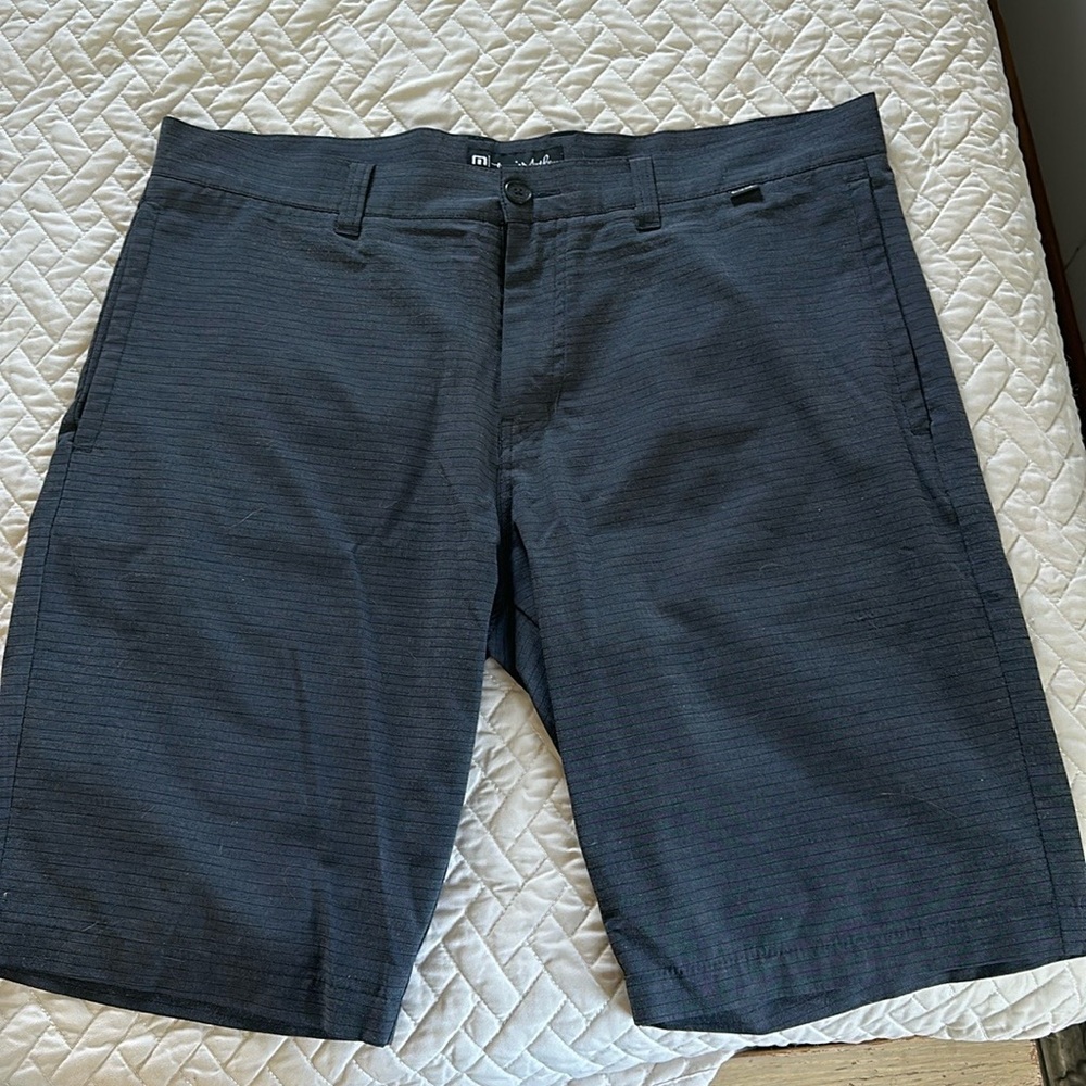 Travis Matthew shorts